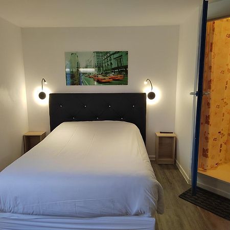 Fasthotel Paris Ouest Bouafle מראה חיצוני תמונה