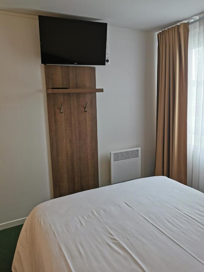 Fasthotel Paris Ouest Bouafle מראה חיצוני תמונה