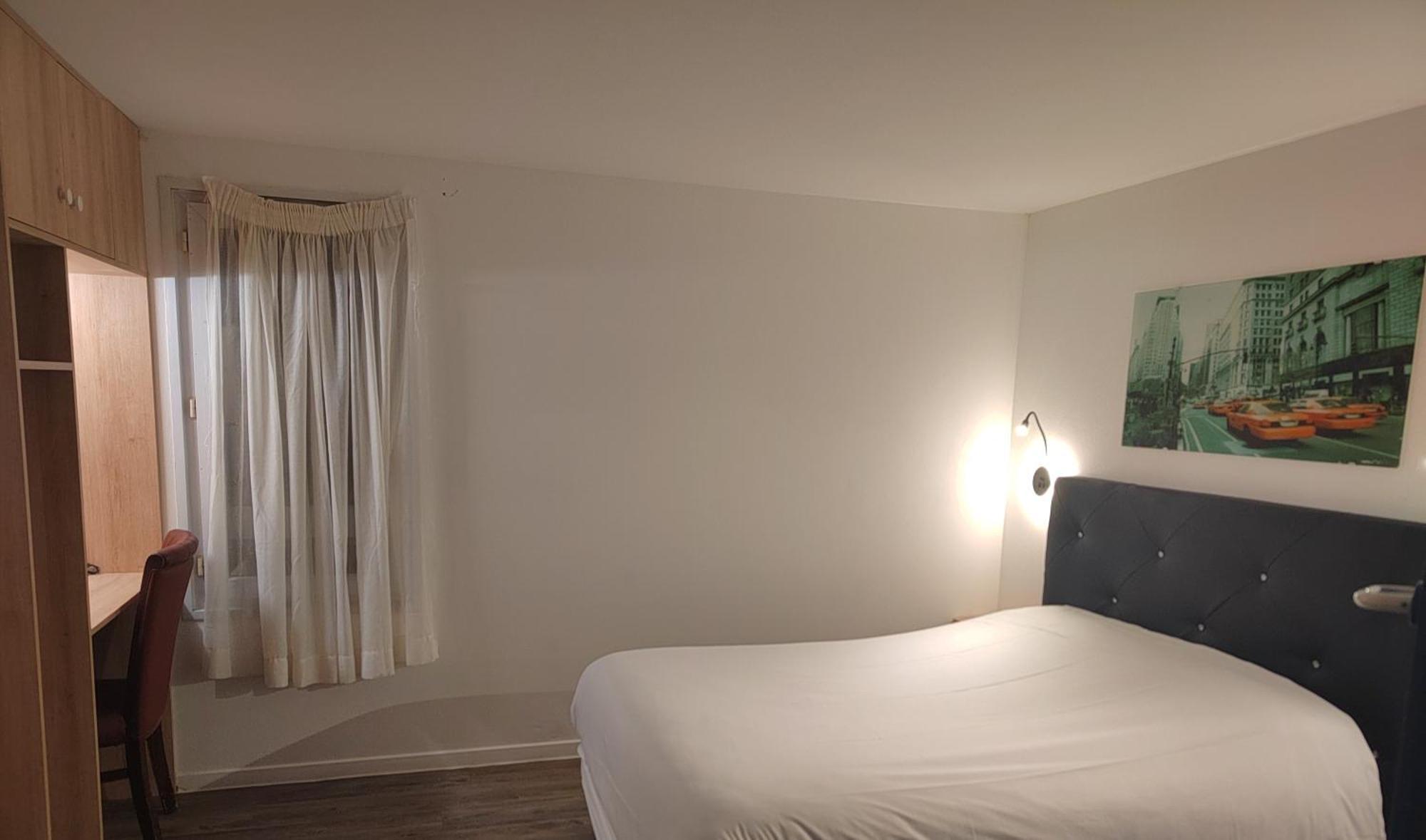 Fasthotel Paris Ouest Bouafle מראה חיצוני תמונה