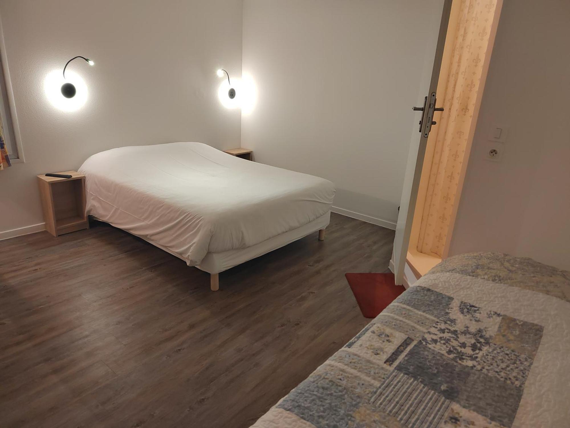 Fasthotel Paris Ouest Bouafle מראה חיצוני תמונה