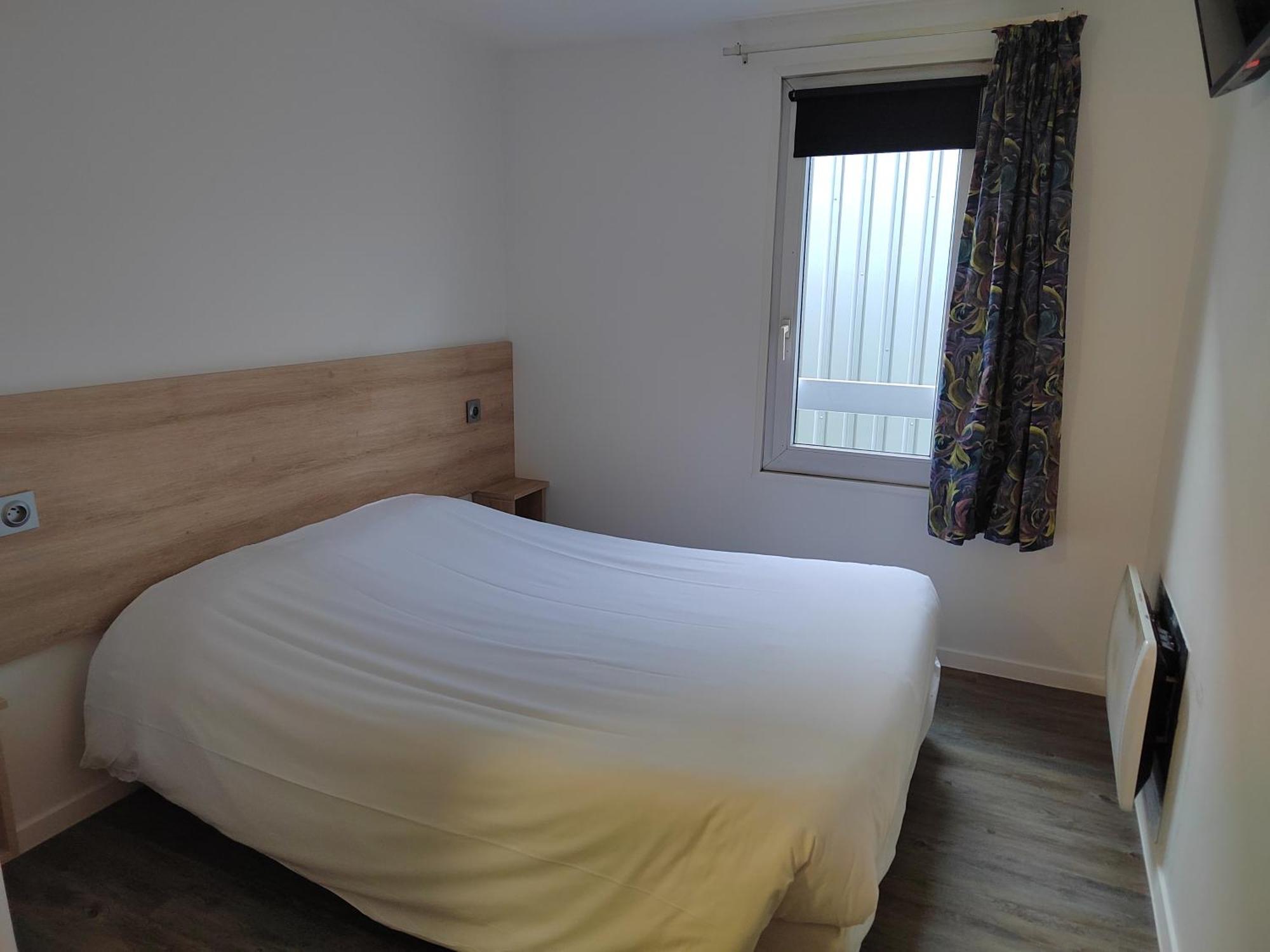 Fasthotel Paris Ouest Bouafle מראה חיצוני תמונה
