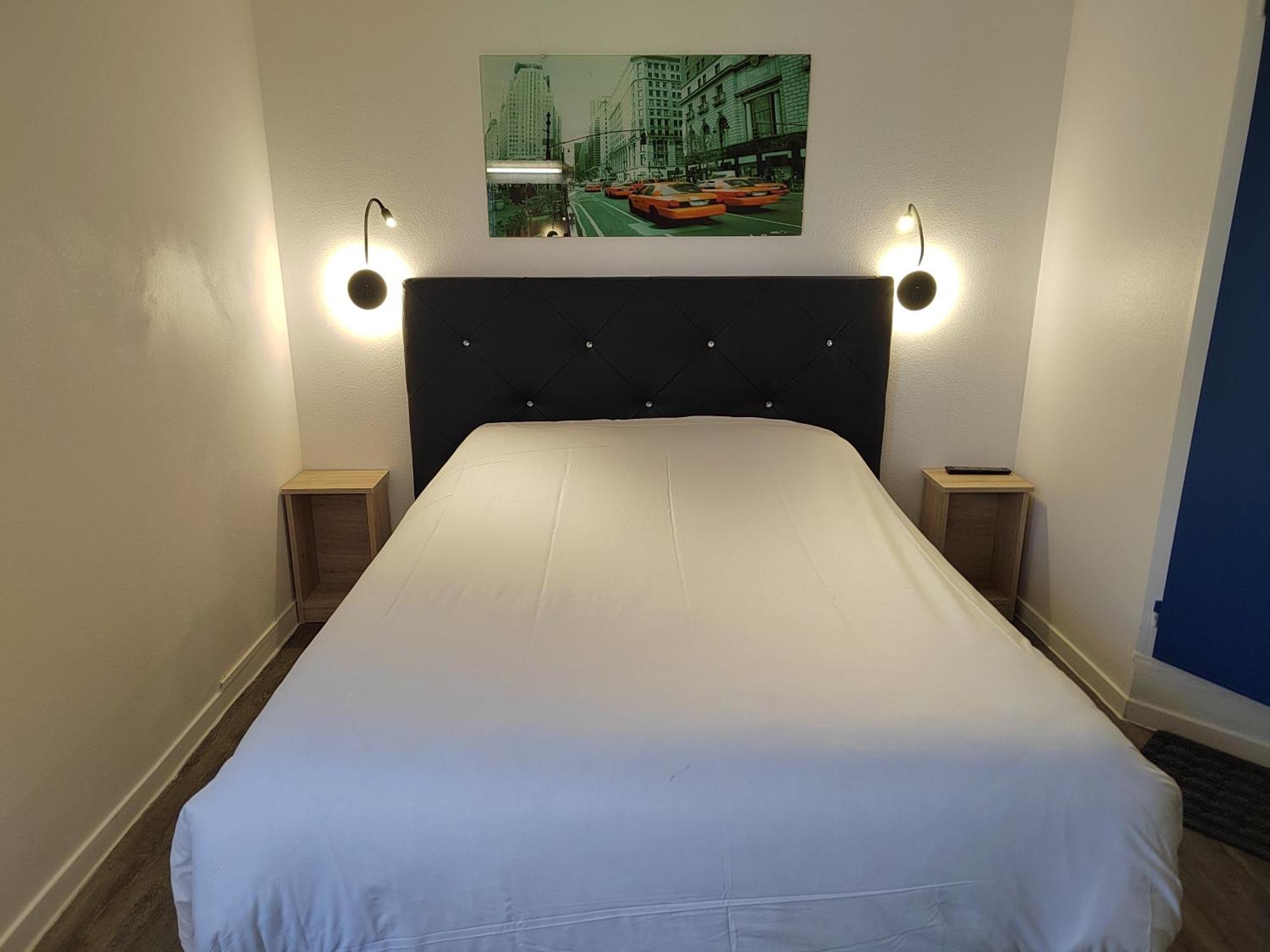 Fasthotel Paris Ouest Bouafle מראה חיצוני תמונה