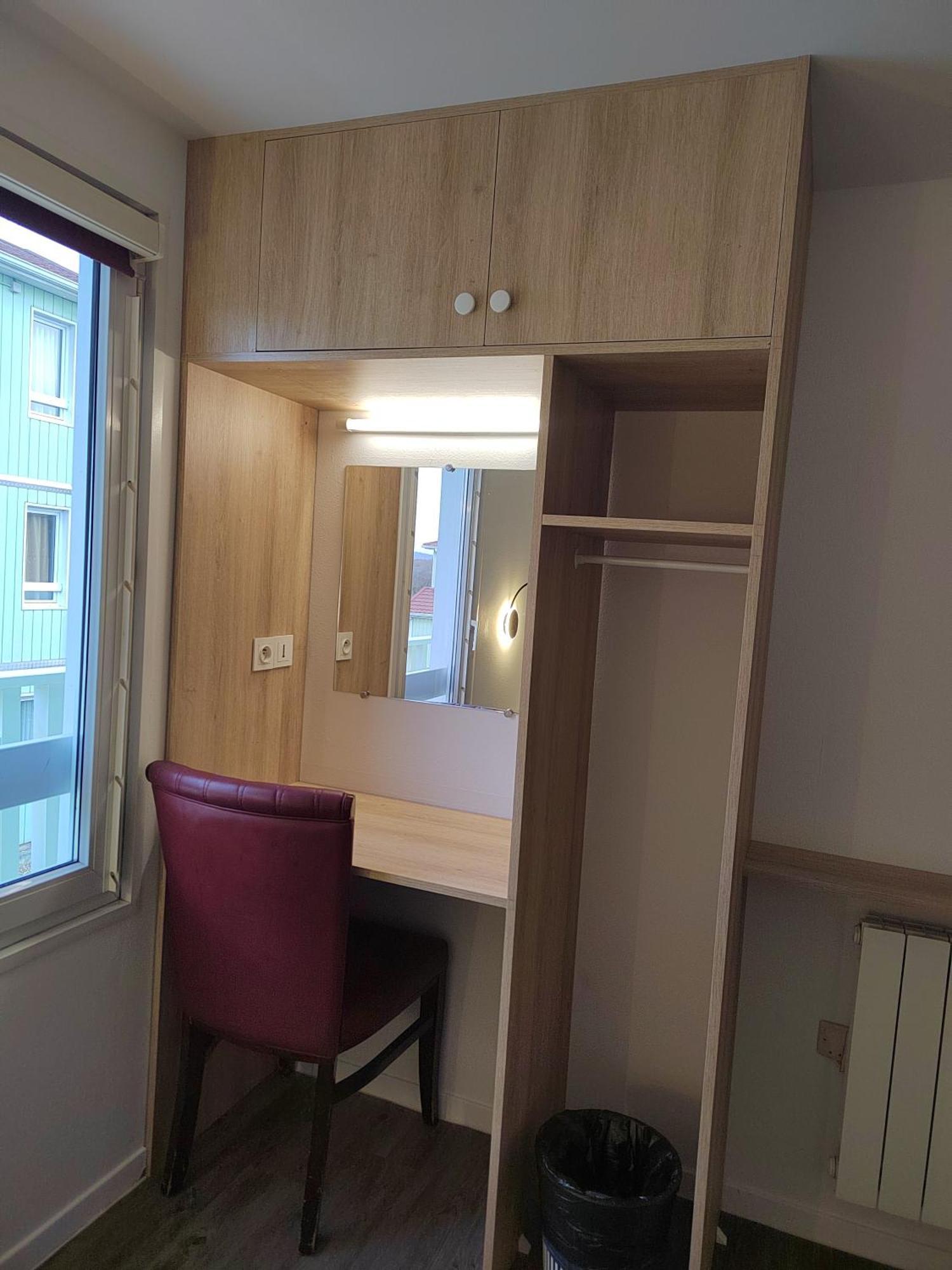 Fasthotel Paris Ouest Bouafle מראה חיצוני תמונה