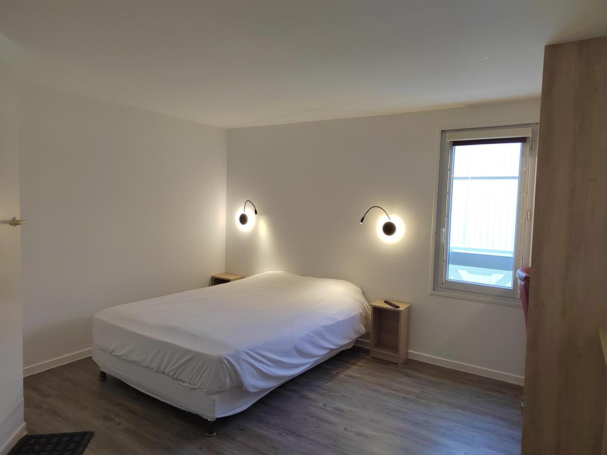 Fasthotel Paris Ouest Bouafle מראה חיצוני תמונה